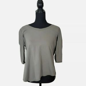 Neon Buddha Asymmetrical Top Gray 1/2 Sleeves Ribbed Scoop Neck Button Detail